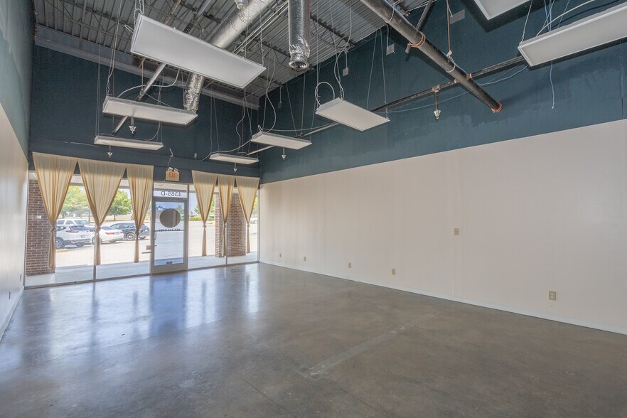 More Photos Of 4365-4373 Highway 24, Anderson Storefront Retail Office For Lease