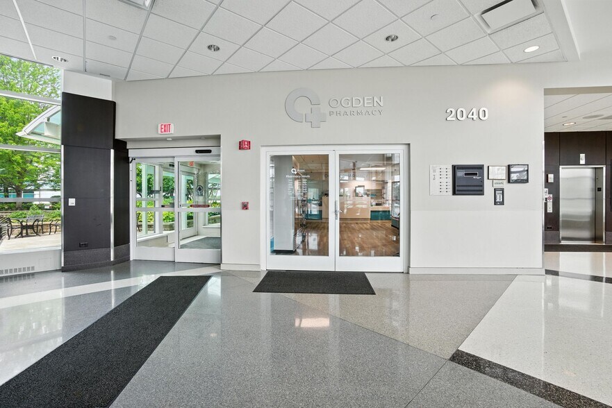 More Photos Of 2040 Ogden Ave, Aurora Medical For Lease