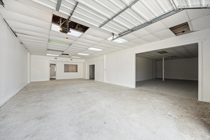 More Photos Of 10226 Georgibelle Dr, Houston Unknown For Lease