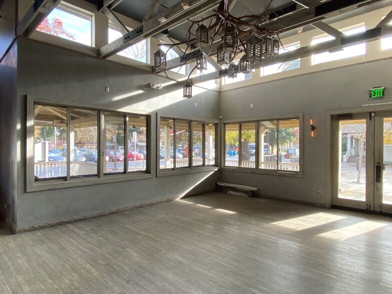 More Photos Of 1165-1195 Merrill St, Menlo Park Storefront For Sale