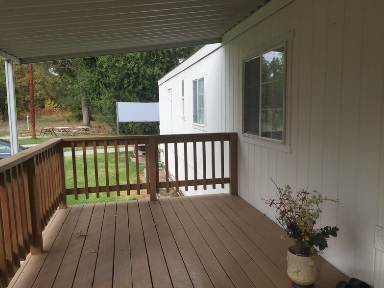 More Photos Of 24680 Hidden Harbor Dr, Los Molinos Manufactured Housing Mobile Home Park For Sale