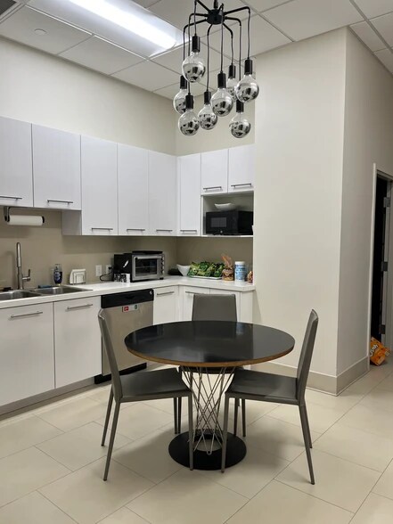 More Photos Of 1751 N Park Ave, Maitland Office For Lease