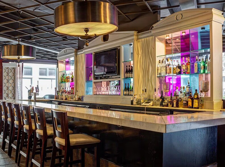 More Photos Of 139 Mathewson St, Providence Hotel For Sale