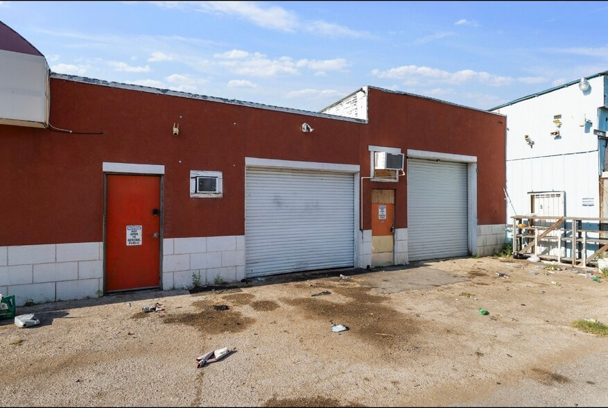 More Photos Of , San Antonio General Retail For Sale