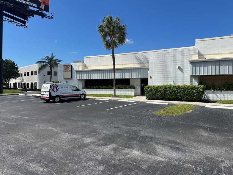 More Photos Of 1020 NW 6th St, Deerfield Beach Light Distribution For Lease