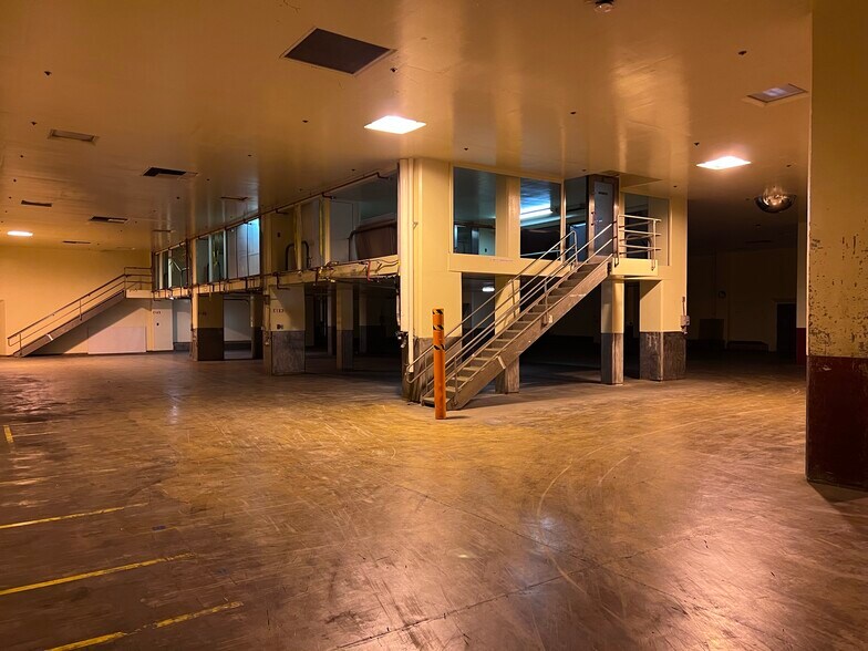 More Photos Of 2000 W Turner Rd, Lodi Manufacturing For Lease