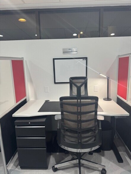 More Photos Of 3275 W Ina Rd, Tucson Coworking Space