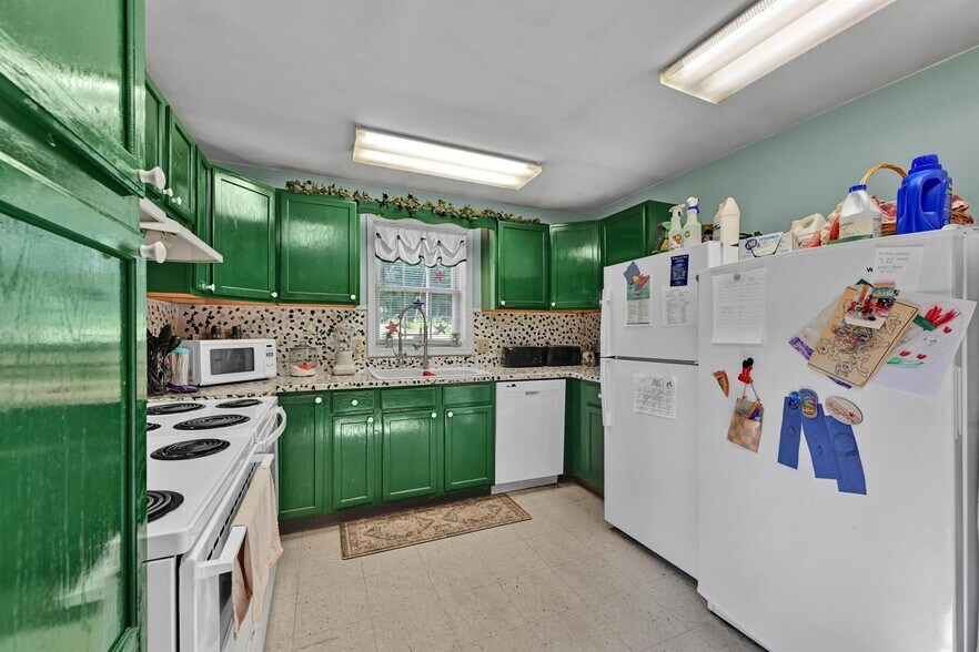 More Photos Of 10 Rausch Creek Rd, Tremont Daycare Center For Sale
