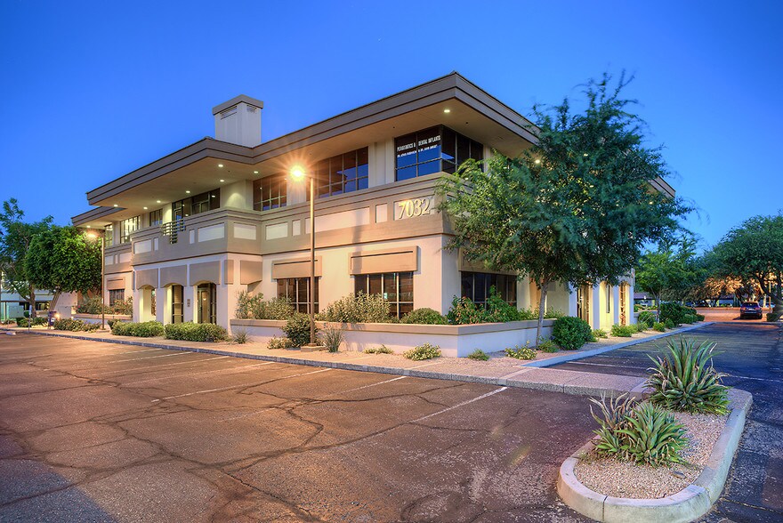 More Photos Of 7032-7054 E Cochise Rd, Scottsdale Medical For Lease
