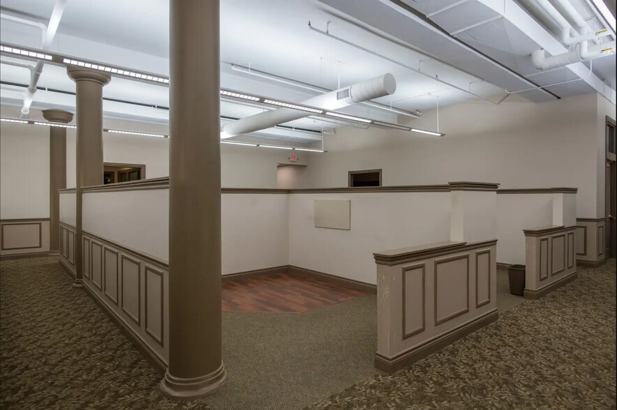 More Photos Of 125 S Kalamazoo Mall, Kalamazoo Office For Lease