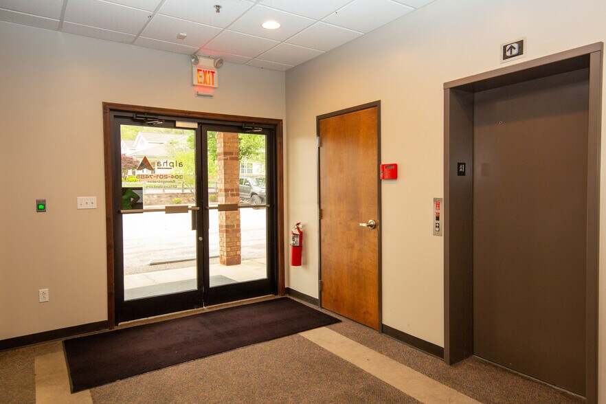 More Photos Of 4003 Out Look Dr, Hurricane Office For Sale