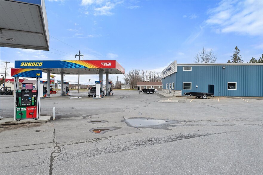 More Photos Of 86 Parsons St, Presque Isle Service Station For Sale