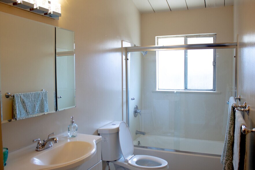 More Photos Of 2483-2491 Whitney Dr, Mountain View Apartments For Sale