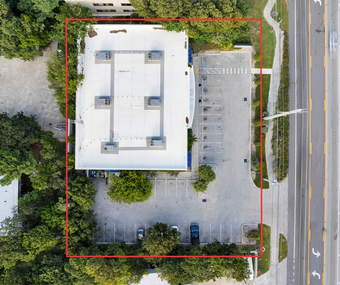 More Photos Of 81984 Overseas Hwy, Islamorada Freestanding For Sale