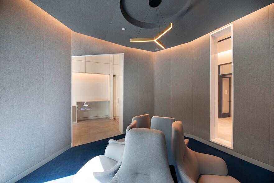 More Photos Of 1875 Century Park E, Los Angeles Office For Lease