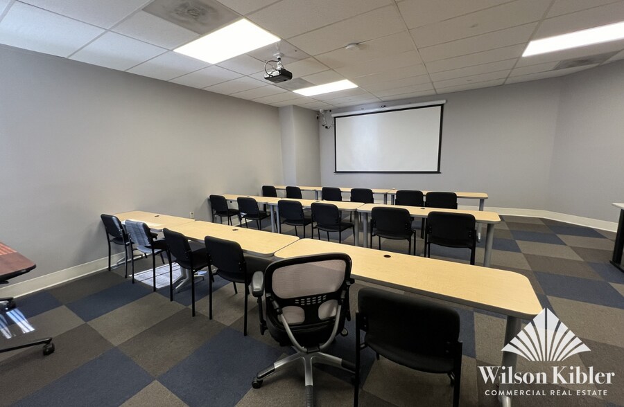 More Photos Of 810 Dutch Square Blvd, Columbia Office For Lease