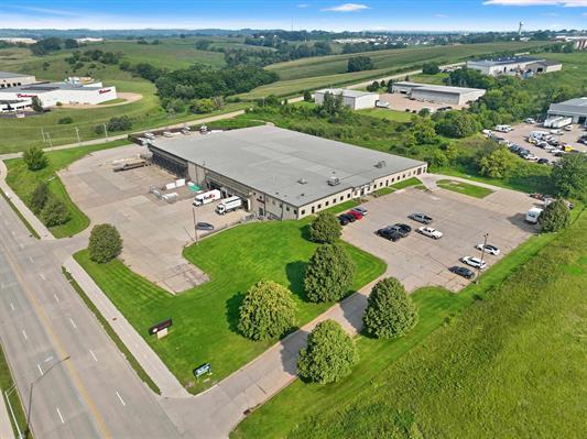 Primary Photo Of 4949 Chavenelle Rd, Dubuque Industrial For Sale