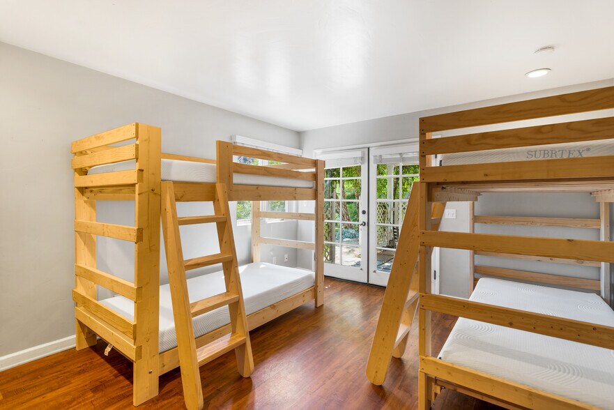More Photos Of 543 1/2 Arroyo Ave, Santa Barbara Apartments For Sale
