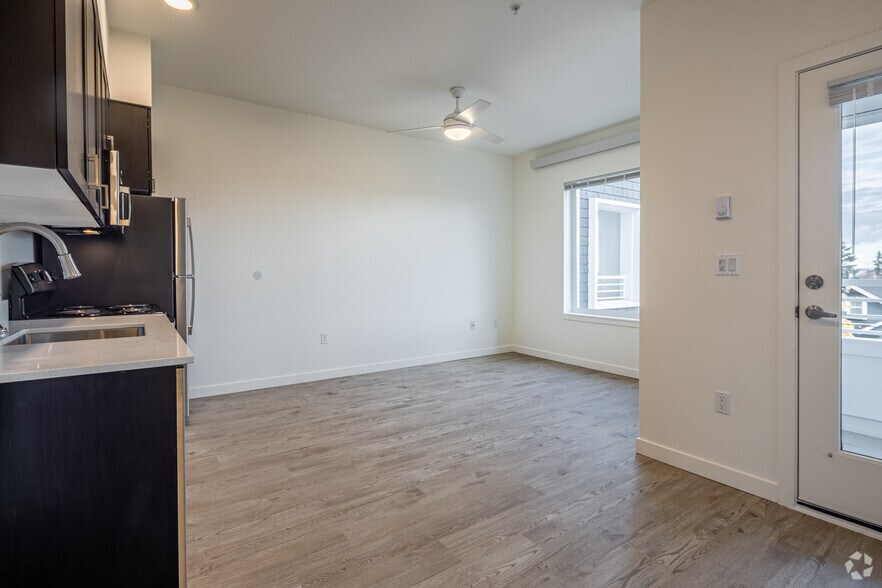 More Photos Of 330 NE Dekum St, Portland Apartments For Sale