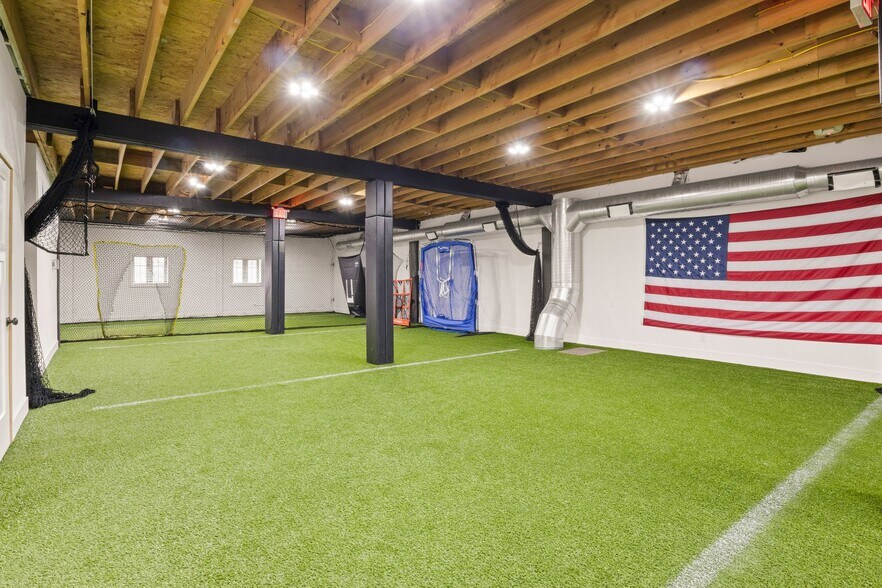 More Photos Of 248R NY-31, Macedon Sports And Entertainment For Sale