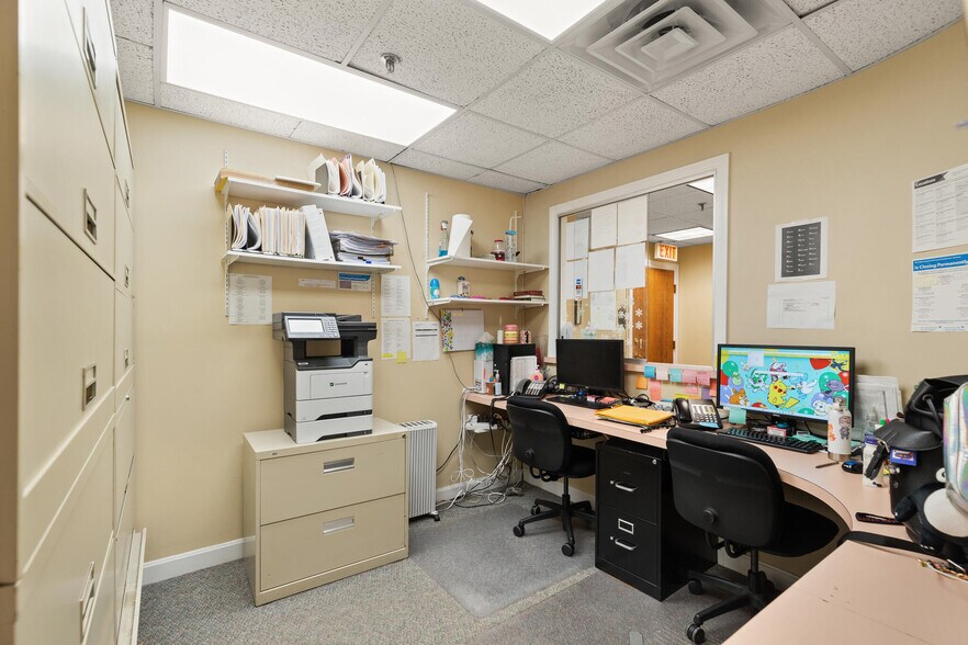 More Photos Of 7 Federal St, Danvers Office For Sale
