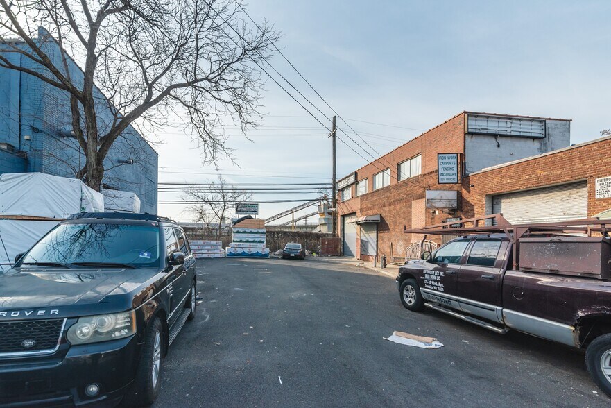 More Photos Of 9312 179th Pl, Jamaica Warehouse For Sale