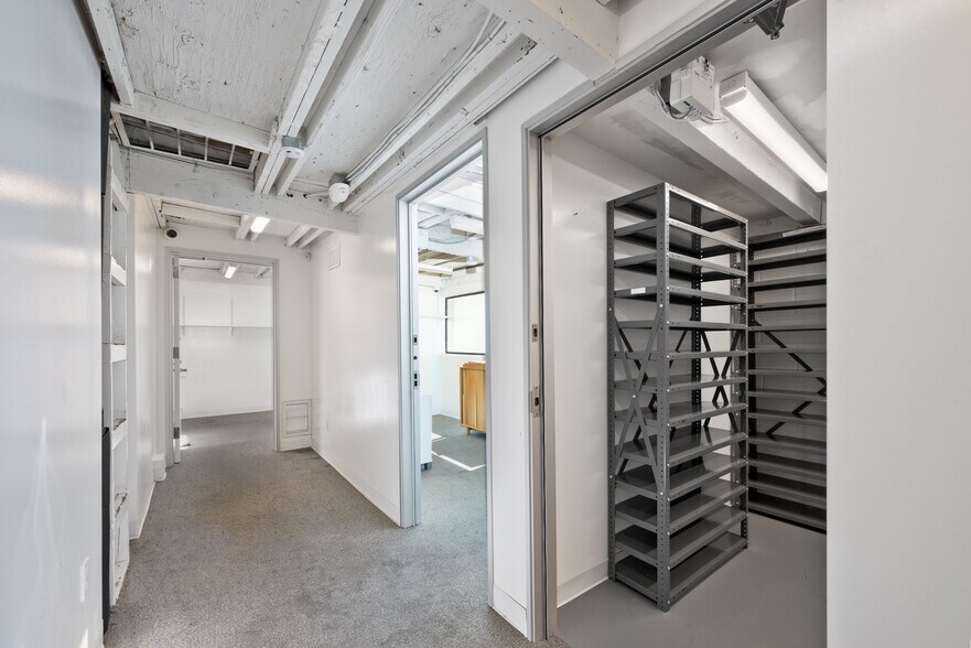 More Photos Of 8151 W 3rd St, Los Angeles Storefront For Sale