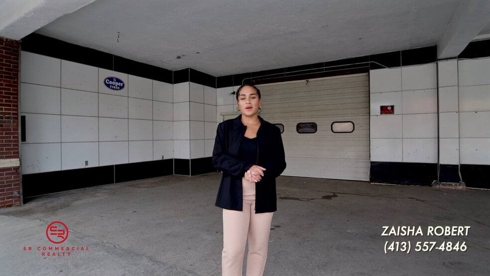 Primary Photo Of 158 Chestnut St, Holyoke Service Station For Lease