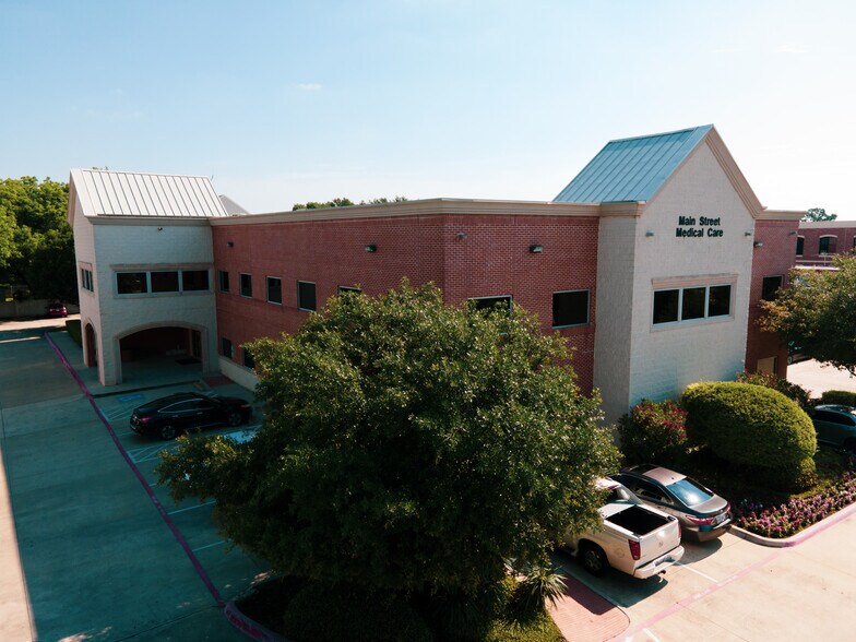 More Photos Of 571 W Main St, Lewisville Medical For Lease