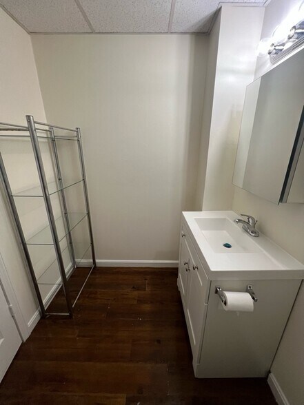 More Photos Of 11-15 Lilley Ave, Lowell Apartments For Sale