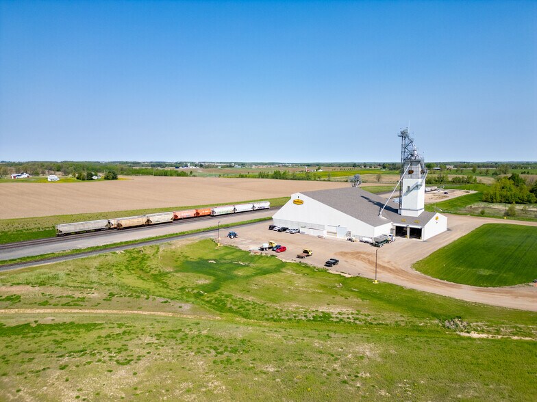 More Photos Of 7602 345th st, Stanley Warehouse For Lease