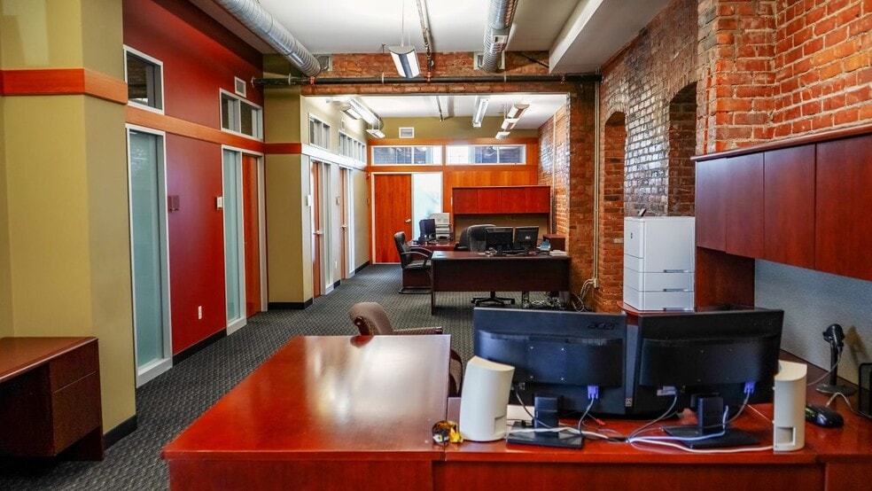 More Photos Of 130 E Nine Mile Rd, Ferndale Office For Sale