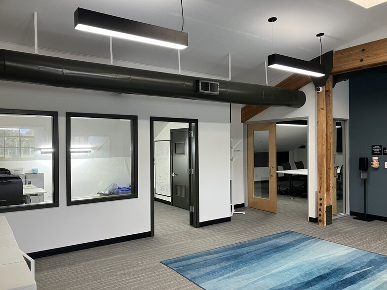 More Photos Of 1200 5th St, Berkeley Light Manufacturing For Lease