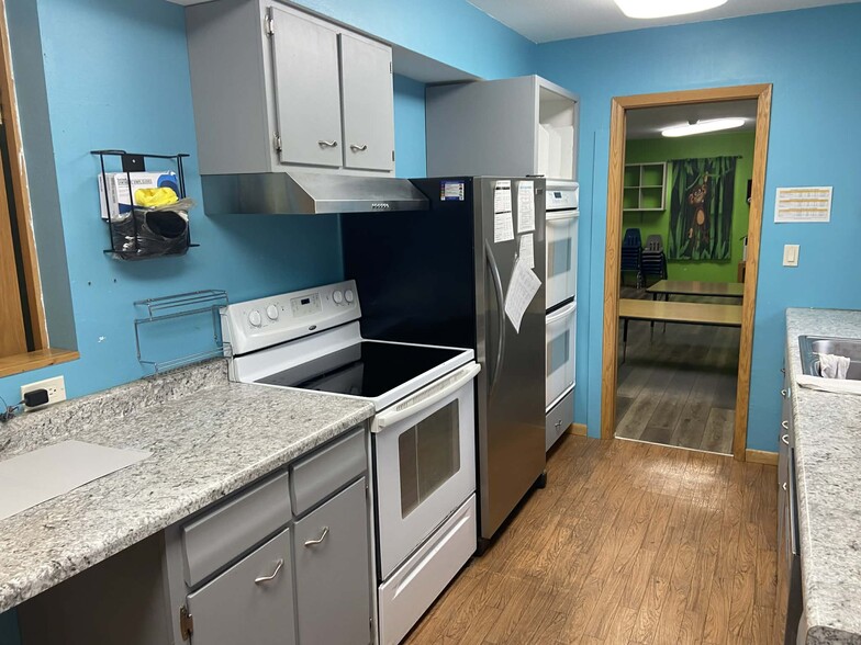 More Photos Of 834 Truman St, Winner Daycare Center For Sale