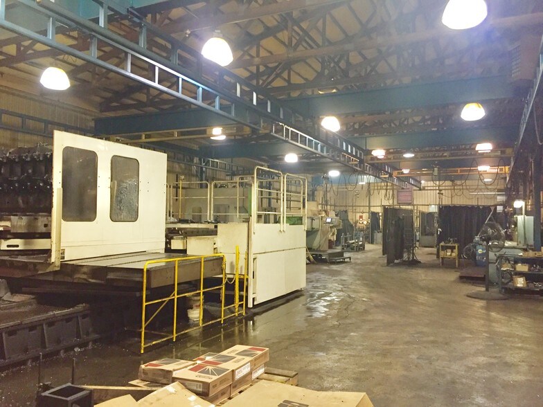 More Photos Of 412 Matteson St, Dyer Warehouse For Lease