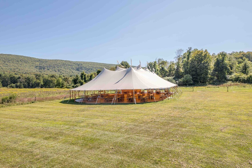 More Photos Of 7 National Park Service Rd, Layton Lodge Meeting Hall For Sale