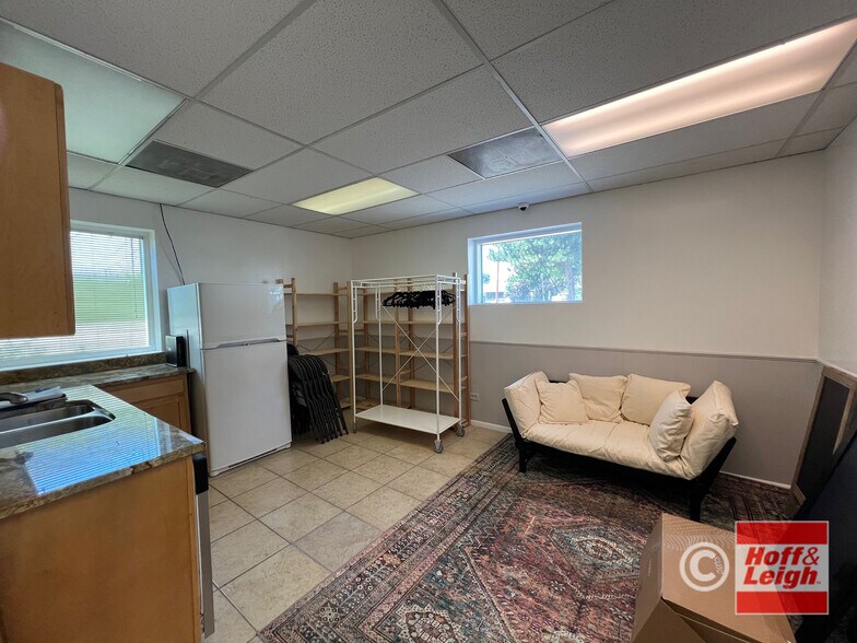 More Photos Of 5777 Olde Wadsworth Blvd, Arvada Storefront Retail Residential For Lease