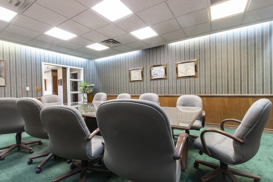 More Photos Of 4171 N Mesa St, El Paso Office For Sale