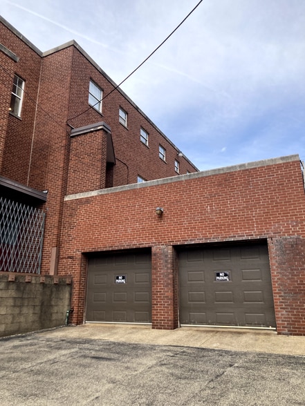 More Photos Of 750 Pittsburgh St, Springdale Specialty For Sale