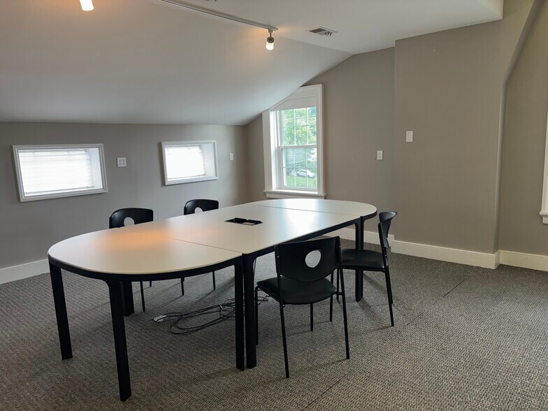 More Photos Of 11006 Reading Rd, Cincinnati Office For Lease