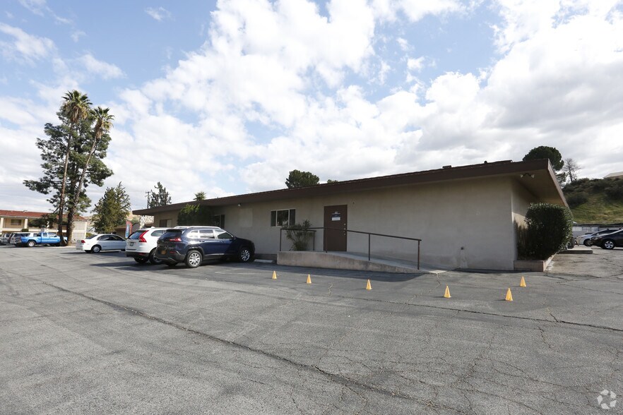 More Photos Of 21704 Golden Triangle Rd, Santa Clarita Medical For Lease