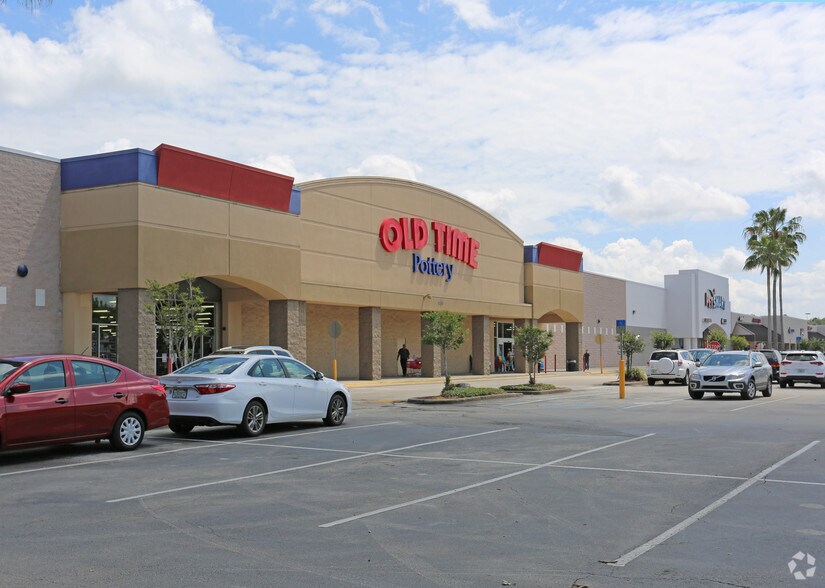 More Photos Of 8111-8481 John Young Pky, Orlando Unknown For Lease