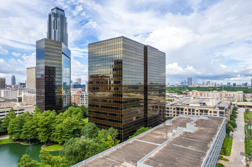 More Photos Of 3050 Post Oak Blvd, Houston Office For Lease