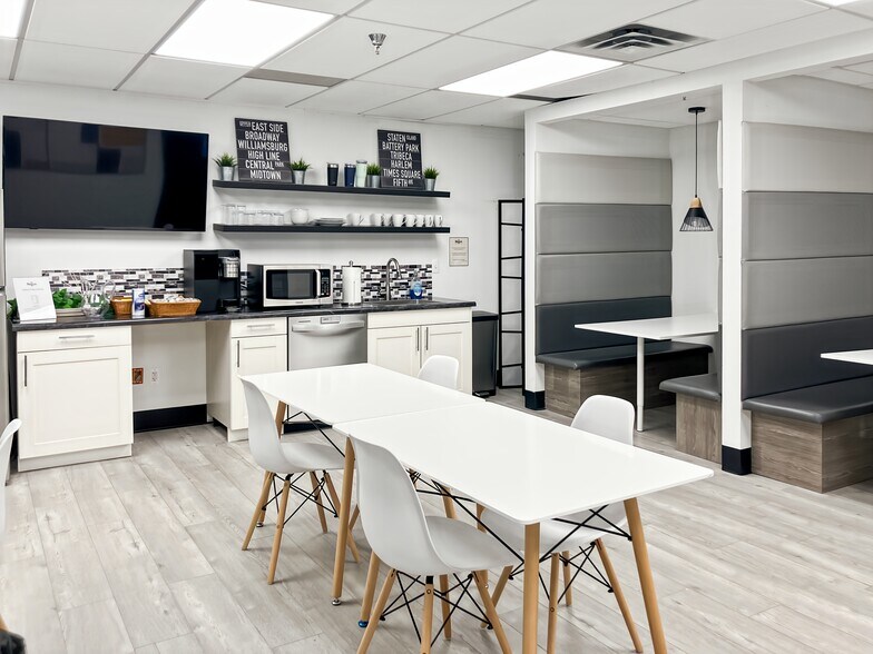 More Photos Of 29777 Telegraph Rd, Southfield Coworking Space