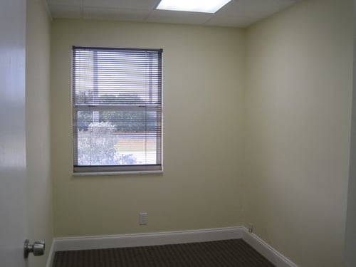 More Photos Of 2300 N Dixie Hwy, Boca Raton Office For Lease