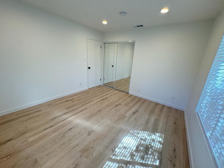 More Photos Of 1428 N Hill Ave, Pasadena Multifamily For Sale