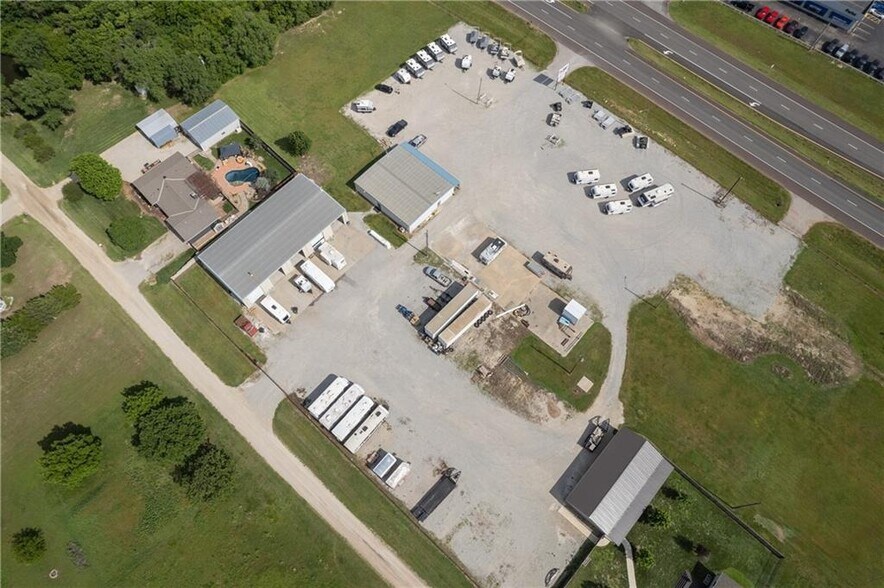 More Photos Of 11932 SW US Highway 54, Augusta Trailer Camper Park For Sale