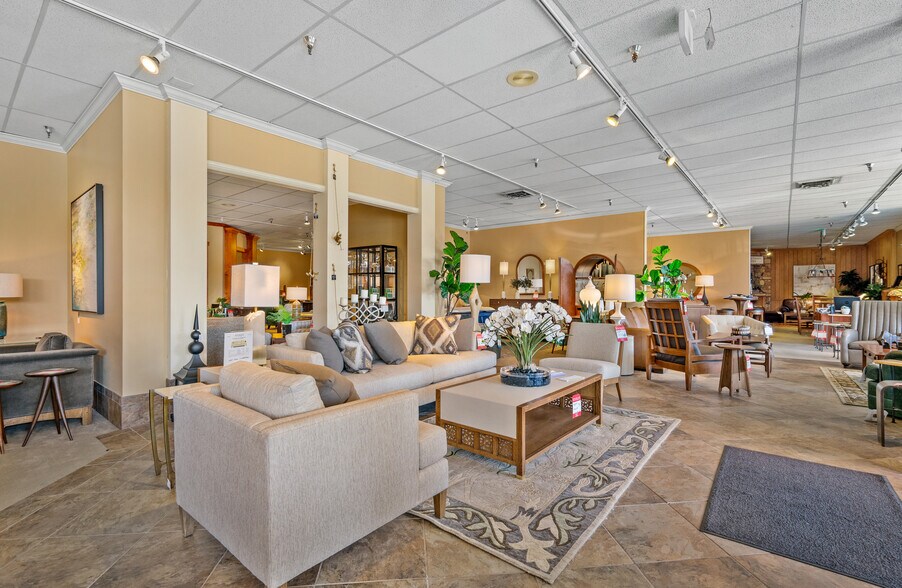 More Photos Of 8313 N Division St, Spokane Freestanding For Sale