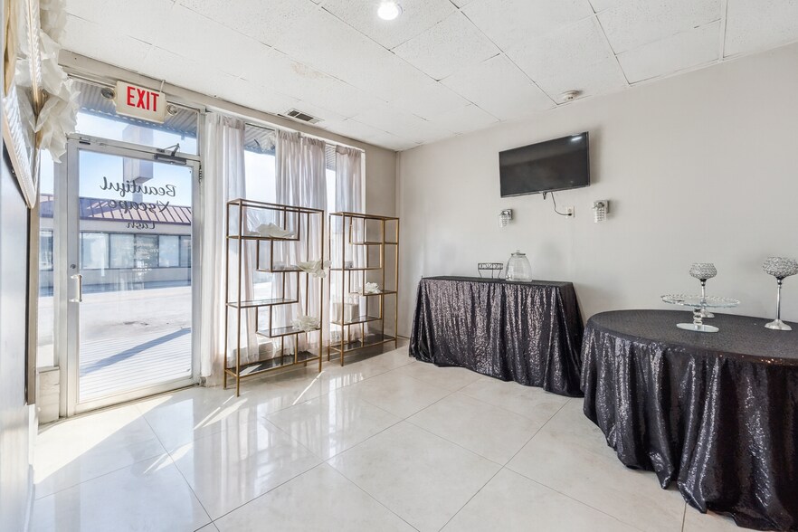 More Photos Of 5866 Love St, Austell Storefront For Sale