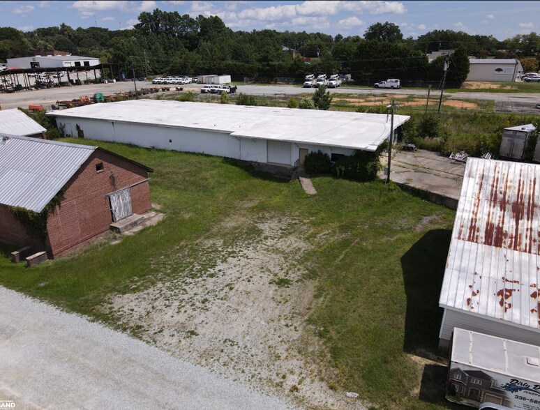 More Photos Of 25 Weeks Dr, Roxboro Warehouse For Sale